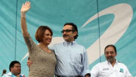 En Monterrey, Quadri se lanza contra el PAN... ¡y el PRI!