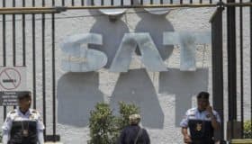 SAT revisará a contribuyentes señalados en Paradise Papers