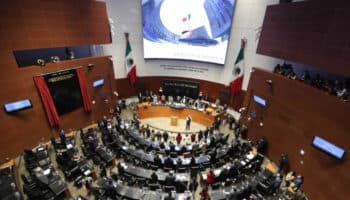 Alistan senadores iniciativas para regular inversiones de funcionarios en paraísos fiscales