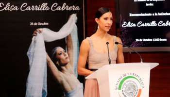 La bailarina Elisa Carrillo fue reconocida en el Senado de la República por su trayectoria | Video