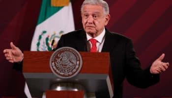 Condiciona AMLO apoyo a AHMSA a pagos a Pemex, CFE y SAT | Entérate