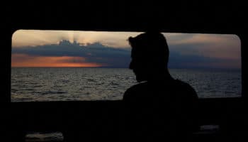 Suben 46 % cifra de migrantes que intentan llegar por mar a Inglaterra en 2022