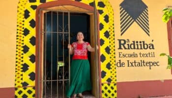 Mujeres resguardan la técnica de la 'cadenilla' en Oaxaca