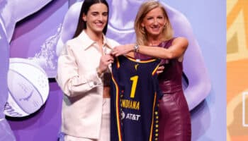 WNBA: Caitlin Clark es elegida como número uno del Draft 2024 por Indiana Fever | Video