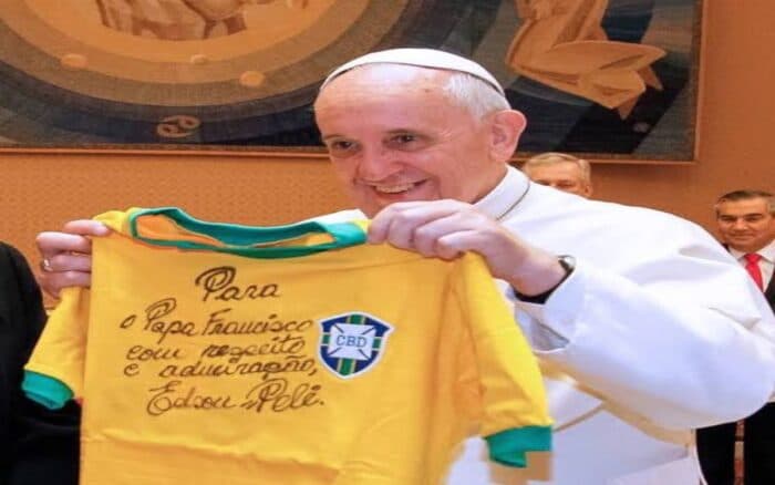 Papa Francisco | Cuando eligió a Pelé por encima de Maradona y Messi | Video