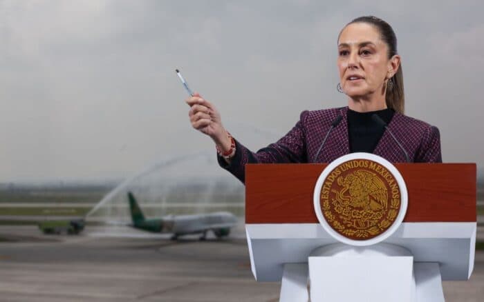 Sheinbaum confía en resolver disputa aérea con EE.UU. y rechaza cambios en operaciones de carga