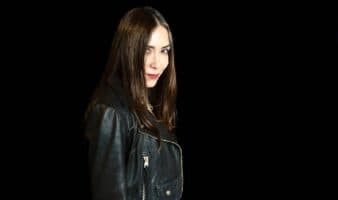 “La literatura ha sido un medio para expiar y quemar lo que voy arrastrando”: Ligia Urroz