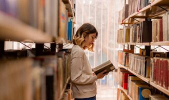 ¿Leemos menos o diferente? La transformación de los hábitos de lectura