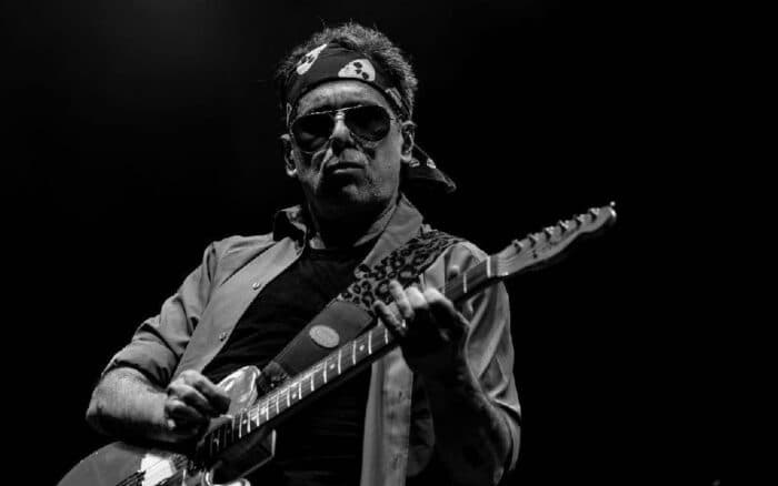 El músico argentino Andrés Calamaro regrea a México