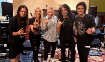William Shatner debuta en el heavy metal a los 95 años