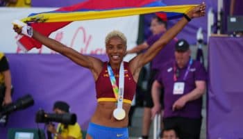 Eugene 2022: Yulimar Rojas se consagra tricampeona mundial | Video