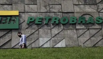 México prepara acuerdo energético con Petrobras