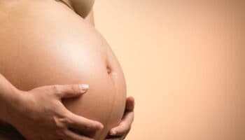 Malformaciones y muertes maternas aumentaron en EU por restricciones al aborto