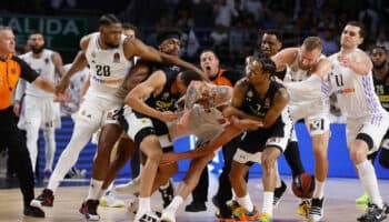 Así se calentaron los ánimos en el WiZink Center | Video