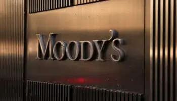 Moody’s rebaja la calificación crediticia de México por el "debilitamiento fiscal"