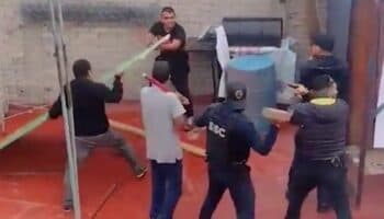 Armados con palos, ladrillo y pistola, policías logran detención en la GAM