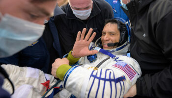 El astronauta Frank Rubio vuelve a la Tierra con un récord para la NASA y los hispanos