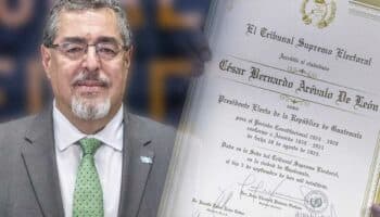 Guatemala: Tribunal Electoral entrega a Bernardo Arévalo su constancia como presidente electo