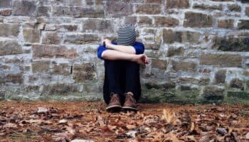 OMS declara la soledad como 'problema de salud pública mundial'