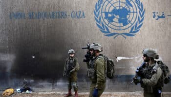 Israel bombardea Gaza y cerca el mayor hospital en funcionamiento de la franja
