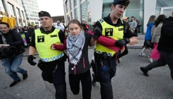 Videos | Greta Thunberg es detenida durante protestas contra la presencia de Israel en Eurovisión