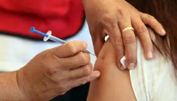 Habrá vacunación contra el sarampión hasta las 23:00 horas | Dónde y quiénes deben aplicarse la dosis