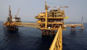 Exportaciones de petróleo crudo de Pemex caen 37% interanual en junio