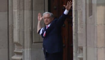 Pese a críticas, AMLO presume que logró sistema de salud 'mejor que el de Dinamarca'