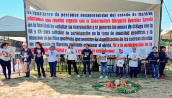 Familiares frenan reapertura de fosas en Jojutla y exigen intervención federal