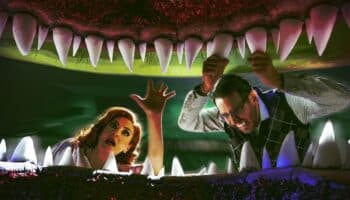 La tiendita de los horrores: Un Momento de Teatro | Video