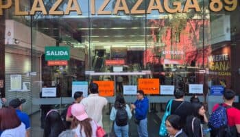Plaza Izazaga 89 cierra tras operativo