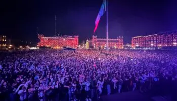 Bomba Estéreo reunió a más de 50 mil personas en el Zócalo: Gobierno CDMX