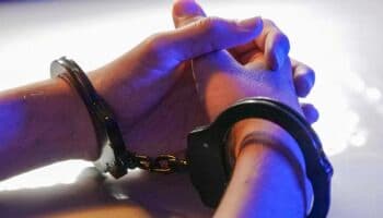 Sonora: Procesan a mujer que presuntamente fue cómplice de menor en secuestro