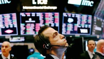 Anuncio de aranceles de Trump pone en alerta máxima a mercados financieros mundiales