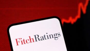 Fitch ratifica calificación de México en BBB-, con perspectiva estable