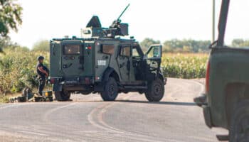 17 presuntos sicarios detenidos por explosión de 'narcomina' en Michoacán | EFE