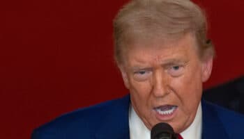 Trump amaga a candidato demócrata a la alcaldía de Nueva York 'si no se comporta'