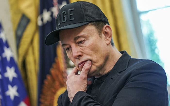 Musk llama 'totalitario fascista' a Sánchez por regular redes sociales