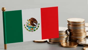 Analistas del sector privado suben pronóstico de crecimiento y bajan el de inflación: sondeo Banxico