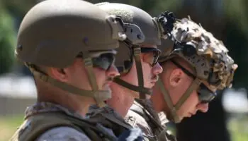 Lo mejor de Aristegui en Vivo: EE.UU. probó láser en frontera con México; Sicarios atacan a Marina en Sinaloa; Avala Senado entrada de marines (12/02/2026)