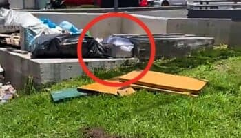 CDMX | Hallan féretro de bebé, abandonado en avenida Constituyentes