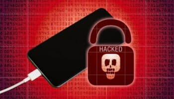 ¿Qué es el 'juice jacking' y cómo protegerte de este ciberataque?