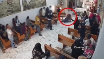 Video | Apuñalan a hombre durante misa en iglesia de Edomex