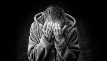 Más de mil millones de personas sufren problemas de salud mental: OMS