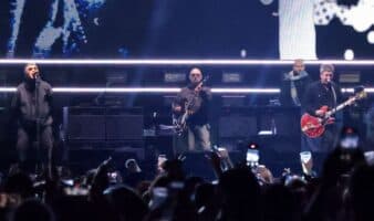 El guitarrista de Oasis Paul Arthurs anuncia que padece cáncer y hará un parón en la gira