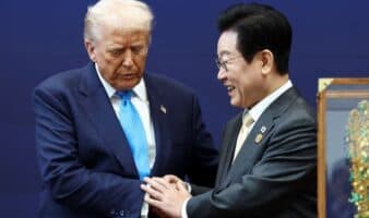 EE.UU. y Corea del Sur dicen que han cerrado un acuerdo comercial tras bilateral Trump-Lee