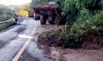 Fuertes lluvias provocaron 108 interrupciones en carreteras federales