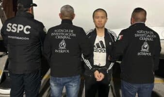 México entrega a EE.UU. a Zhi Dong Zhang, presunto narco de fentanilo