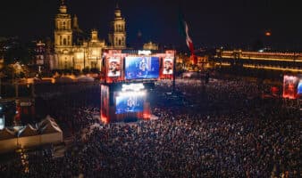 Gobierno CDMX estima asistencia de más de 170 mil personas a la proyección de Juan Gabriel en el Zócalo