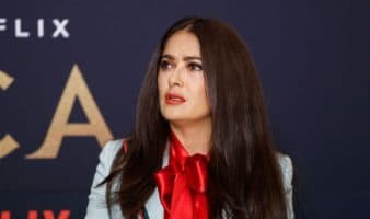 'Qué mujer tan extraordinaria': Sheinbaum conoce a Salma Hayek y plantea apoyo al cine